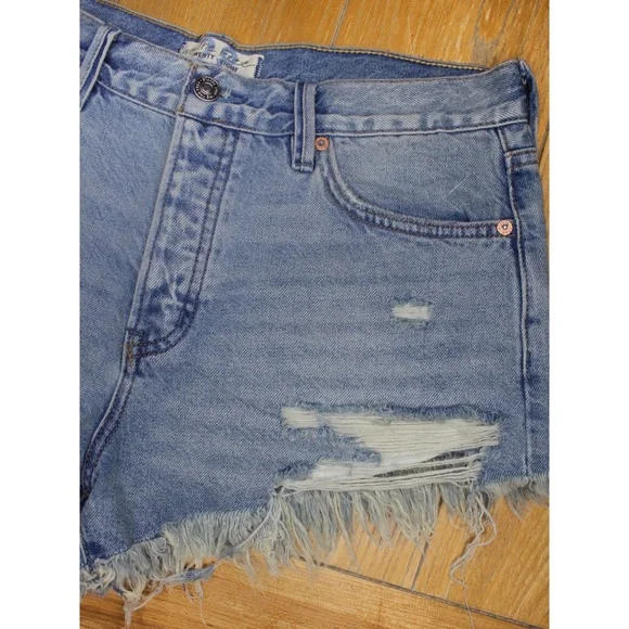 We the Free High Rise Distressed Denim Frayed Fringe Hem Jean shorts 28 6 - Picture 3 of 7